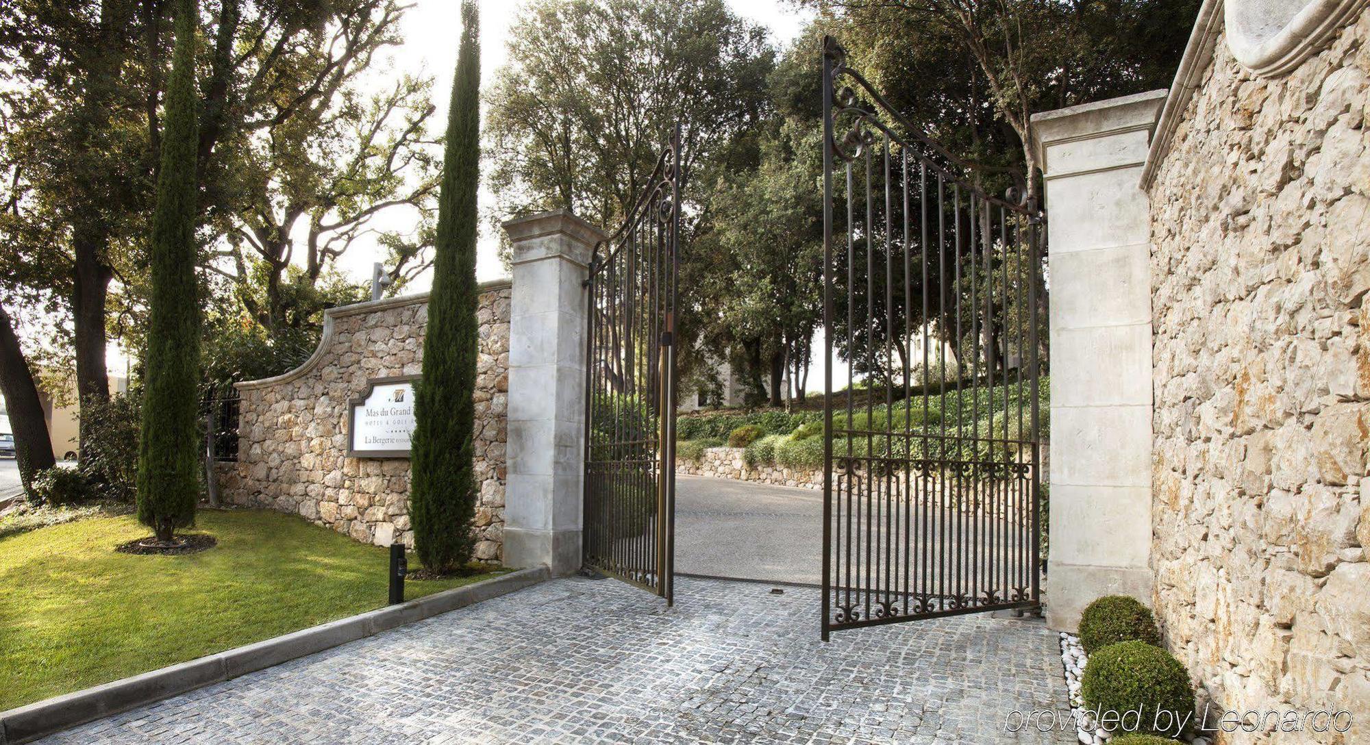 Résidence Hôtelière Les Mas du Grand Vallon Mougins Esterno foto